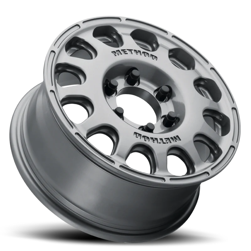 Method MR107 16x7 +25mm Offset 6x5.5 106.25mm CB Gloss Titanium Wheel - Image 3
