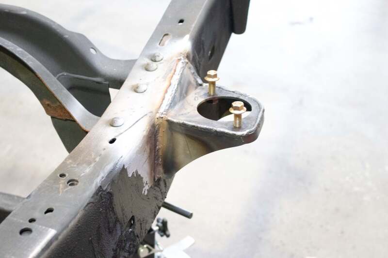 Rustbuster Rear Cab Mount Left Side - Image 2